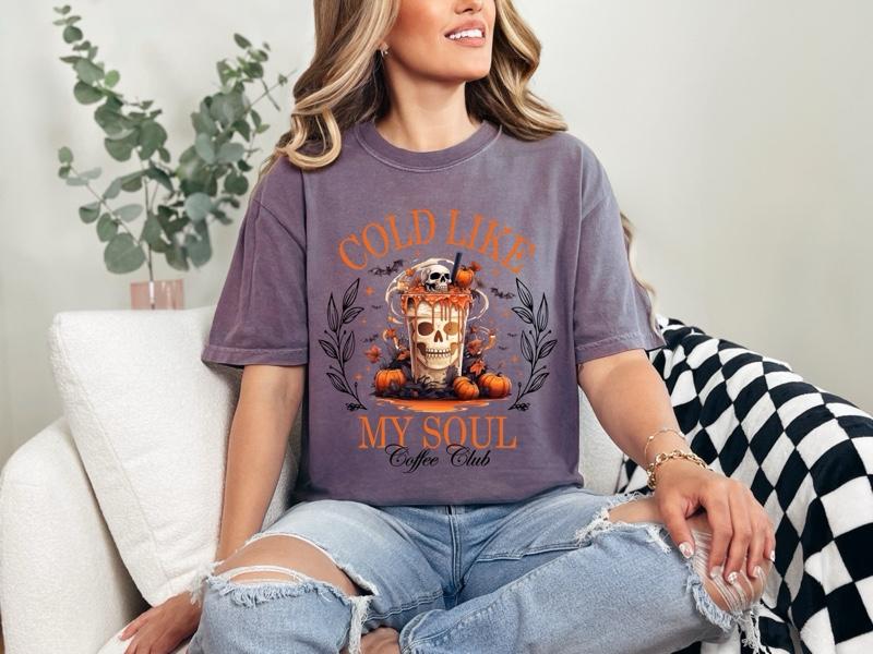 Cold like my Soul T-shirt/Sweatshirt on Comfort Colors Summer Everyday Style Shirtsleeve love casual comfortable super soft relaxed fit unisex Sizing womenswear Streetwear  vintage Crewneck Printed Loose Graphic Top